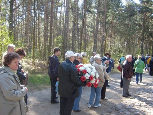 110-500x375 Wycieczka do Treblinki, Ciechanowca i Zuzeli