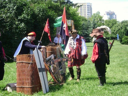 bialoglowy-i-wojowie-056-500x375 Rycerze i białogłowy w Parku Bródnowskim