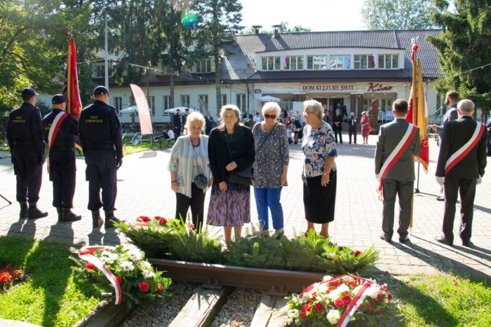 2-3-700x467 Pamięć o nalocie dywanowym na Targówek cd