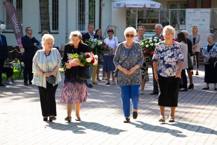 4-3-700x467 Pamięć o nalocie dywanowym na Targówek cd