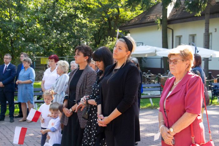 6-1-700x467 Obchody upamiętniające 82 rocznicę nalotu dywanowego na Targówek