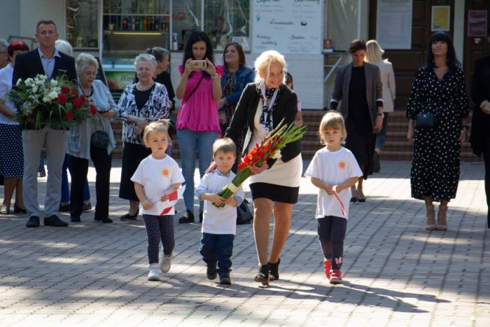 8-700x467 Obchody upamiętniające 82 rocznicę nalotu dywanowego na Targówek